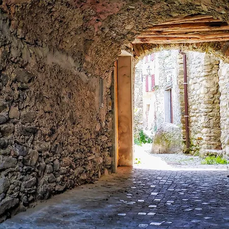 度假居 Borgo Antico Cremia